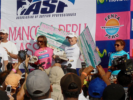Women surfers