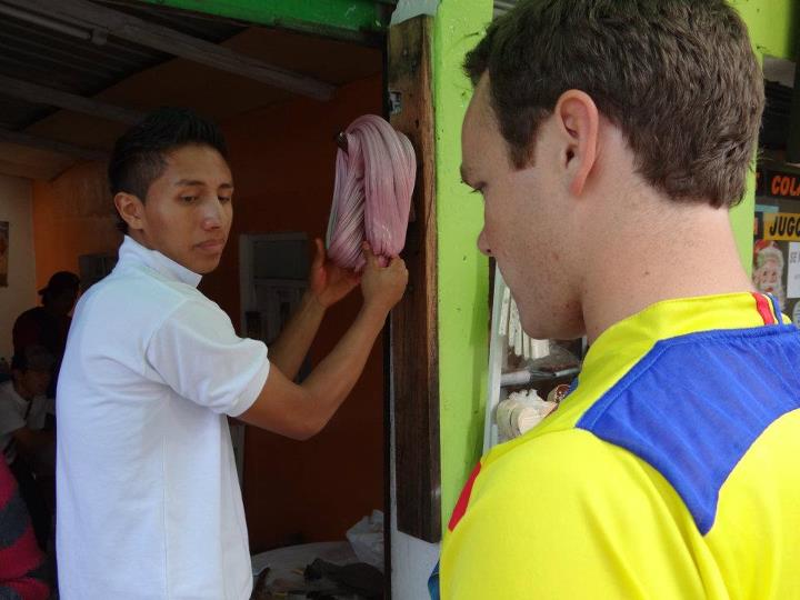 Fresh Taffy being whipped up in Baños.