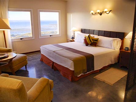 A lovely room at the Hotel Territorio in Puerto Madryn, with a beautiful view of the ocean.
