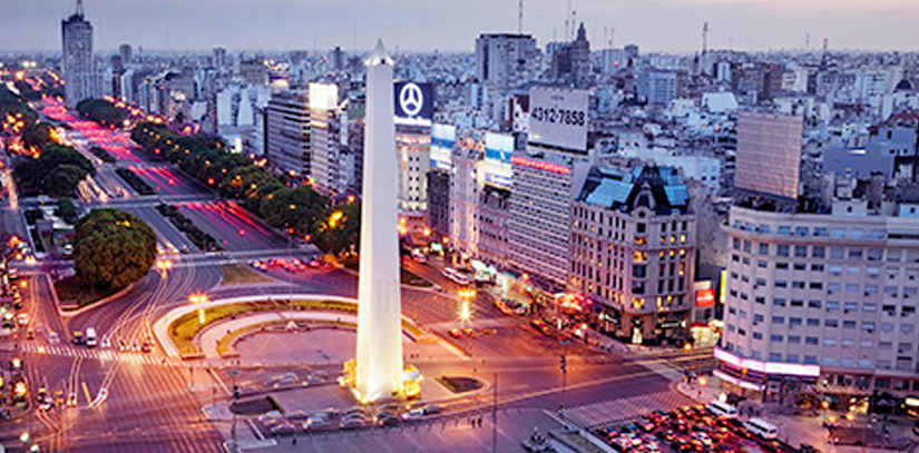 Sunset over the famous Obeliso with the city of Buenos Aires stretching into the distance