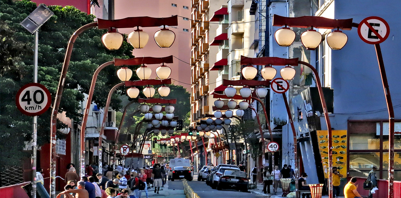 The colourful Bairro Liberdade (Japanese Quarter) 