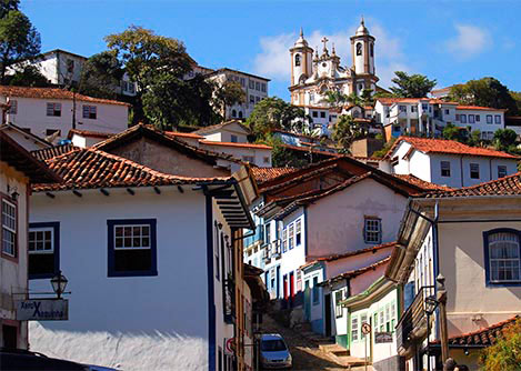 The historic streets of Ouro Preto, overlooked by the Nossa Senhora do Carmo church.